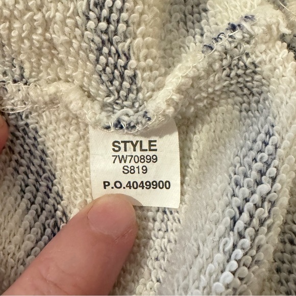 Lucky Brand 3/4 Sleeve Sweatshirt - Picture 6 of 6